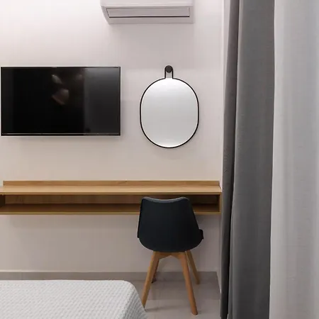 Dialetti's Nook In ελλάδα מלון דירות 4*